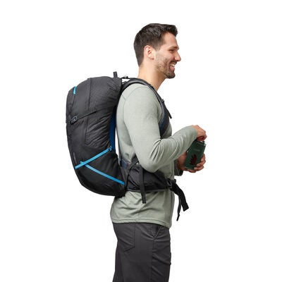 Citro 30 in the color Brick Red.